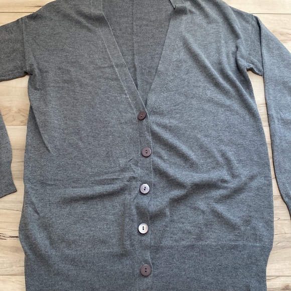 Fever Womens L Grey Button Up Cardigan. Thin and comfy. Perfect Layering piece. - Picture 9 of 11